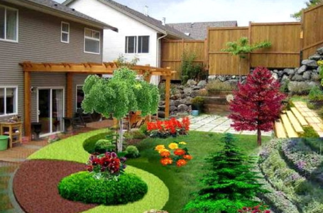 How To Have a Beautiful Yard Without a Lot of Effort