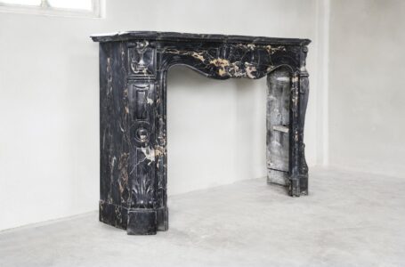    Marble Antique Fireplaces