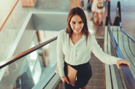 Steps to Hiring Models for your Business Trips
