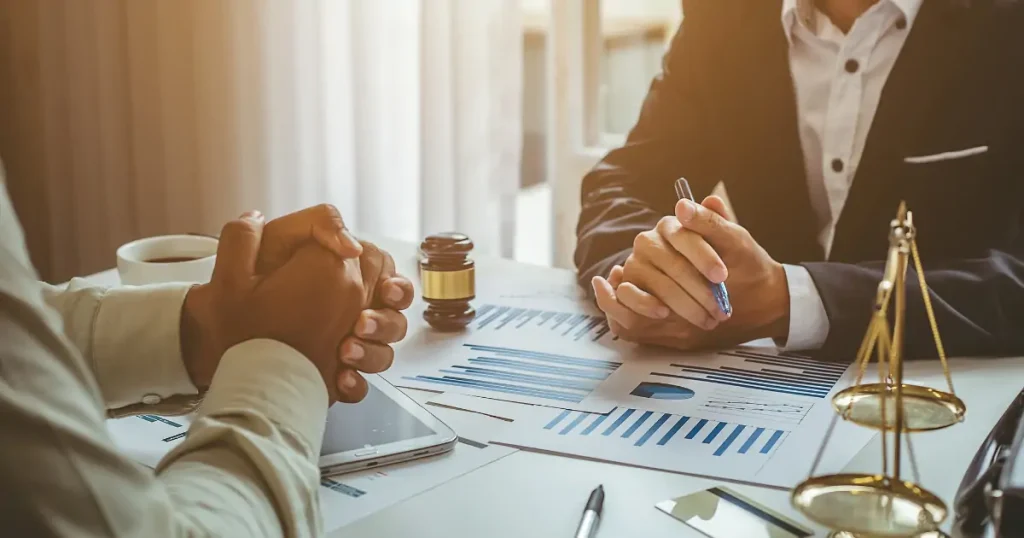 Tailored Legal Advice Ensuring Smarter Business Decisions through a Business Lawyer